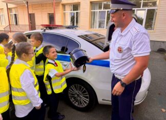 Госавтоинспекция Туапсе посетила школу 35