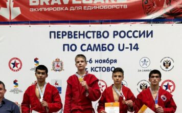 Туапсинские самбисты выступили на первенстве России