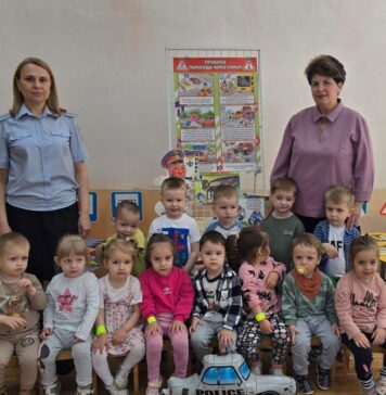 В Туапсе сотрудники ГАИ провели занятия в детском саду