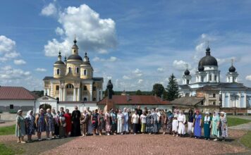 Туапсинские педагоги приняли участие в поломничестве по святым местам России