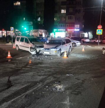 В Туапсе в ДТП пострадали два человека